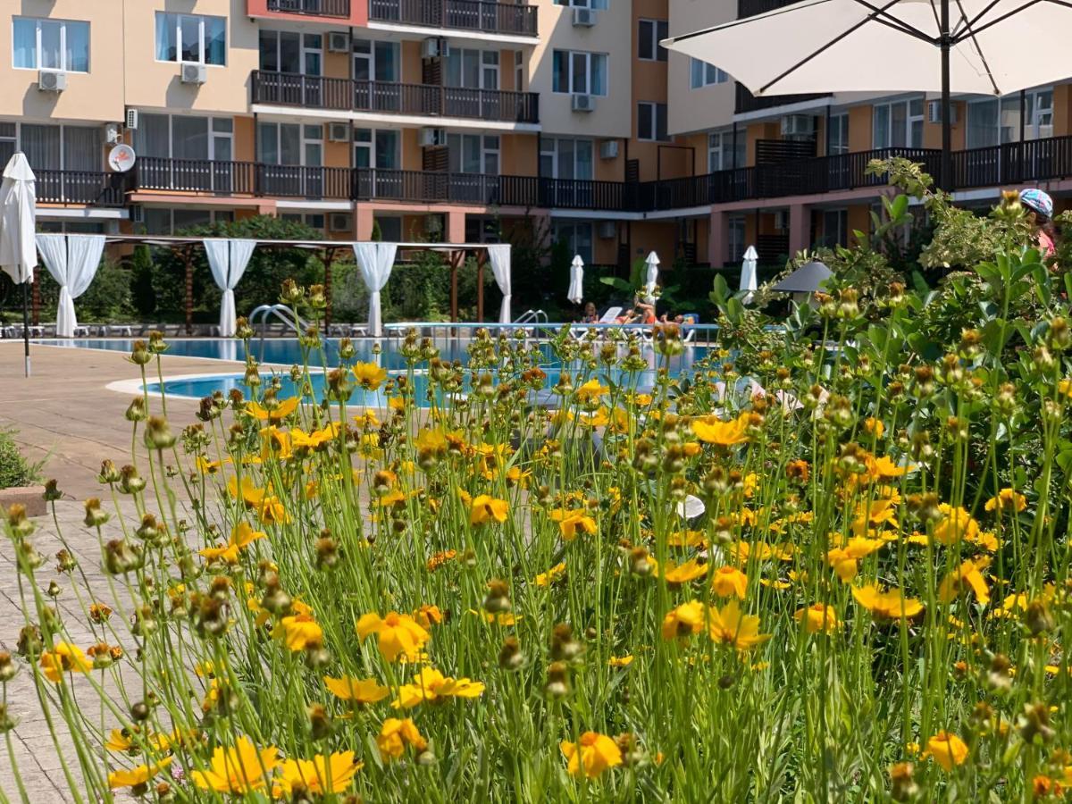 Apartcomplex Chateau Aheloj Kültér fotó