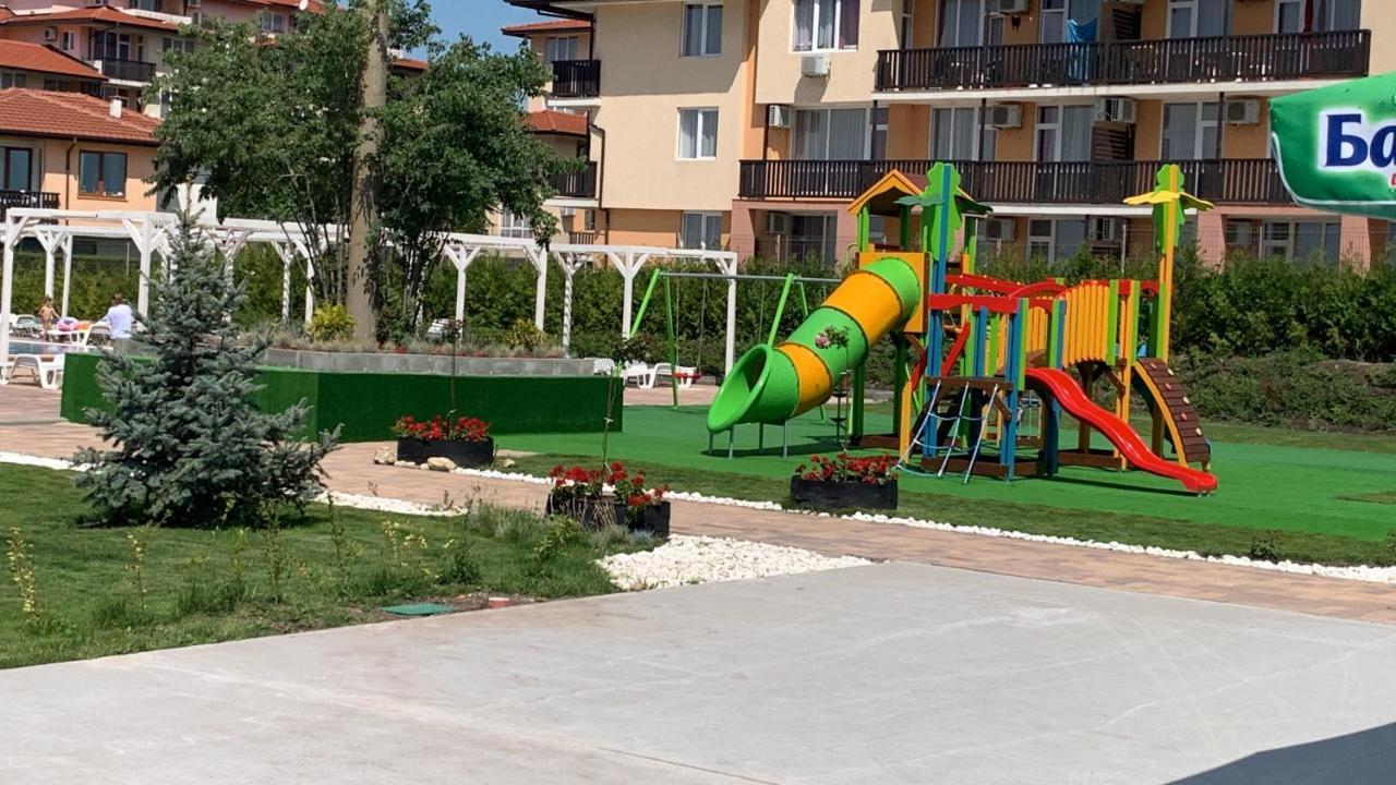 Apartcomplex Chateau Aheloj Kültér fotó