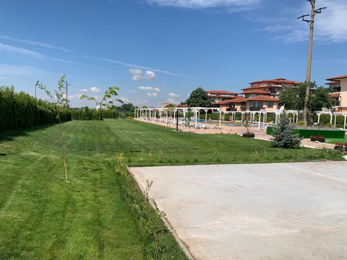 Apartcomplex Chateau Aheloj Kültér fotó