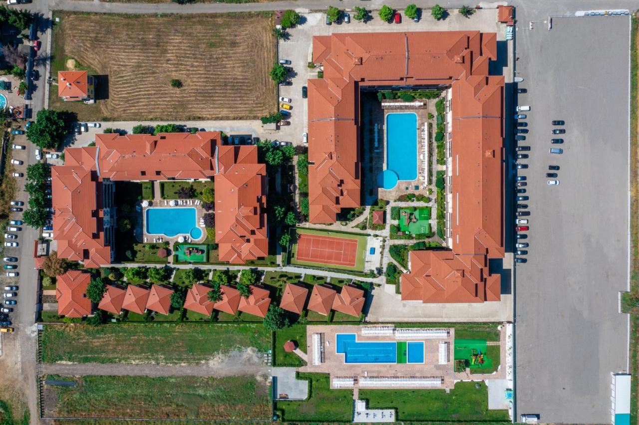 Apartcomplex Chateau Aheloj Kültér fotó