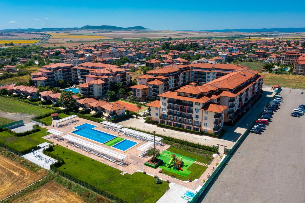 Apartcomplex Chateau Aheloj Kültér fotó