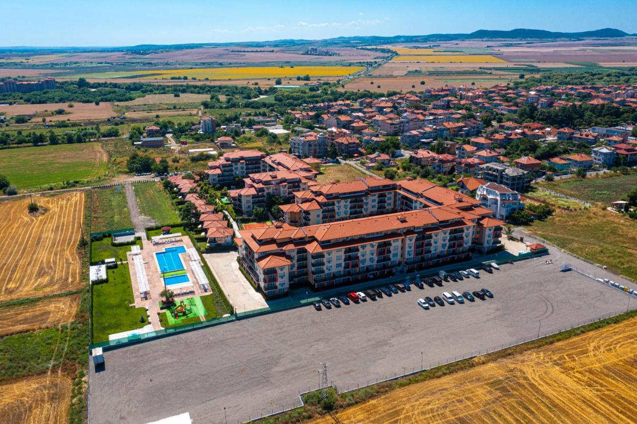 Apartcomplex Chateau Aheloj Kültér fotó