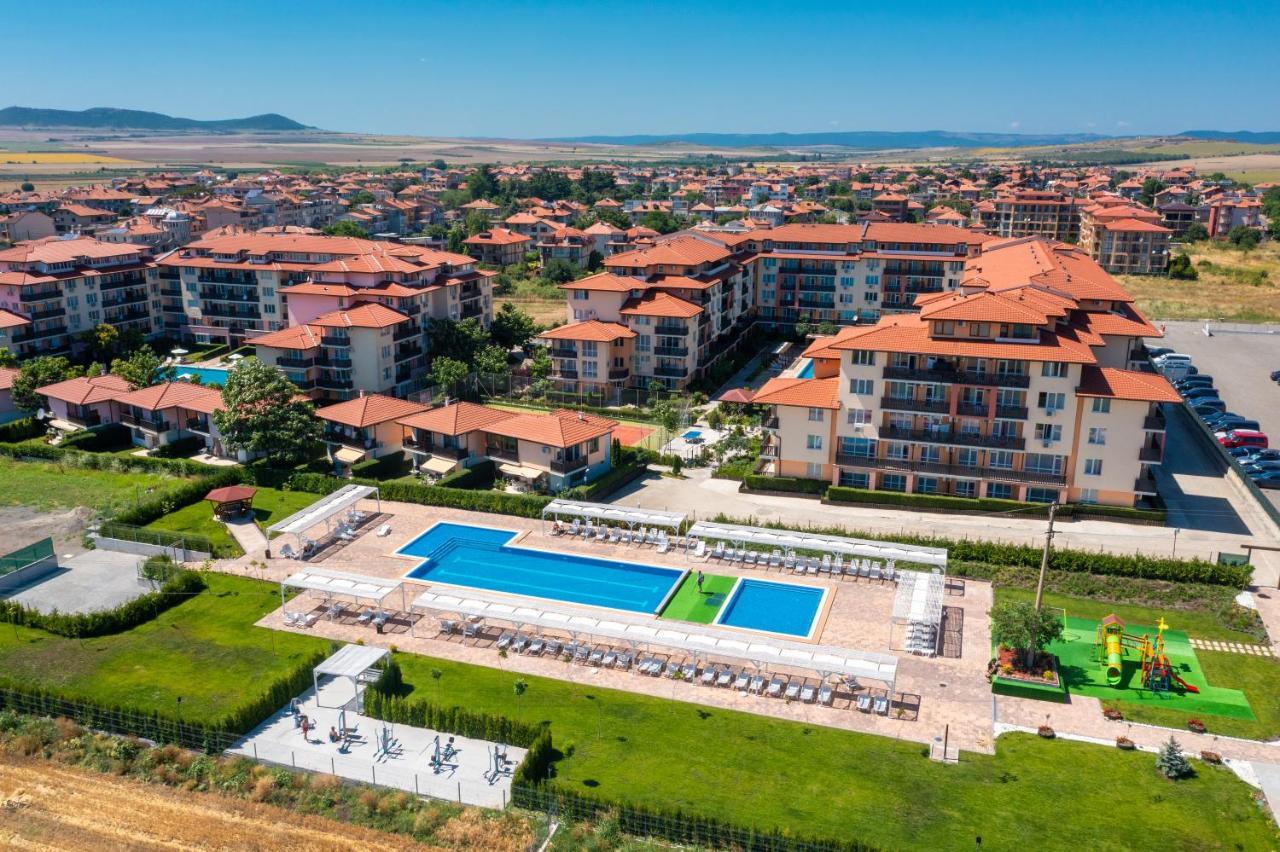 Apartcomplex Chateau Aheloj Kültér fotó