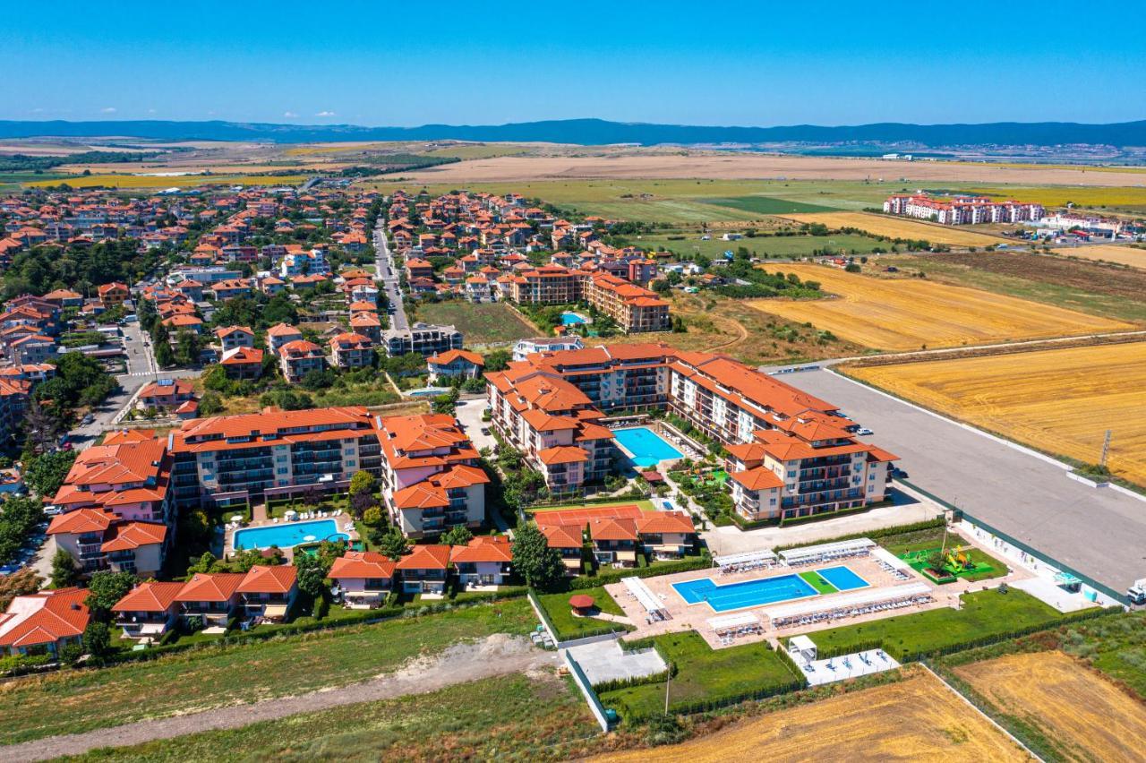 Apartcomplex Chateau Aheloj Kültér fotó