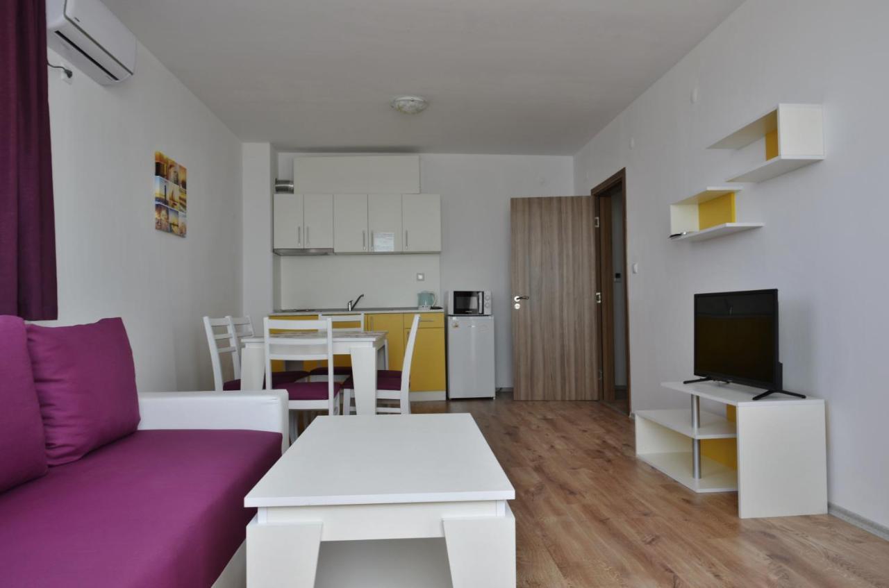 Apartcomplex Chateau Aheloj Kültér fotó