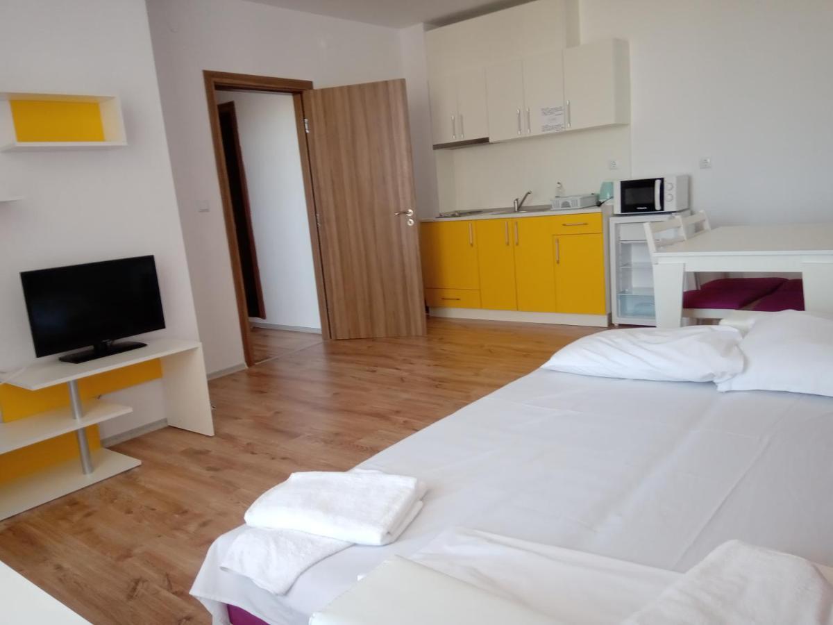Apartcomplex Chateau Aheloj Kültér fotó