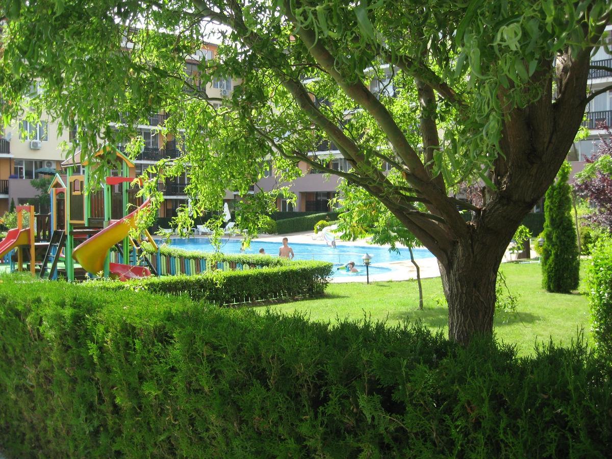 Apartcomplex Chateau Aheloj Kültér fotó