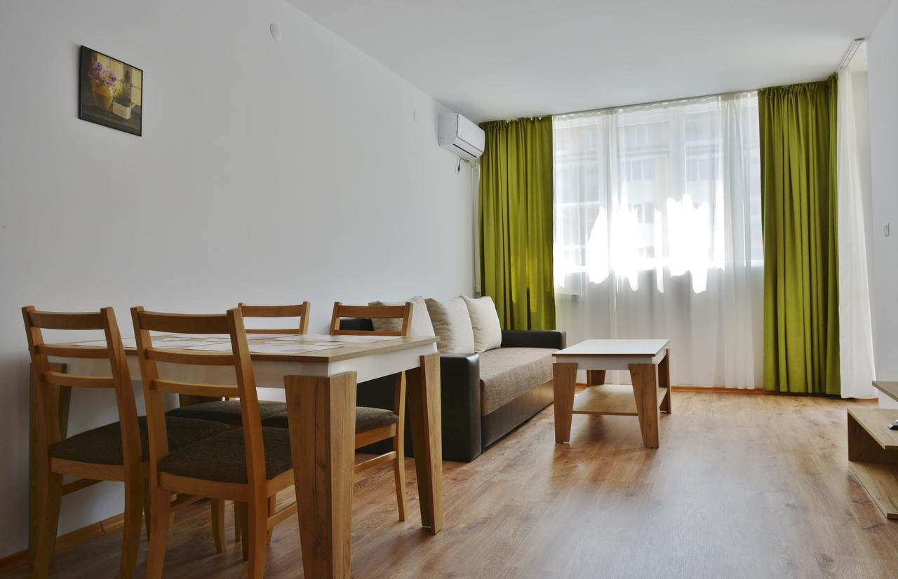Apartcomplex Chateau Aheloj Kültér fotó