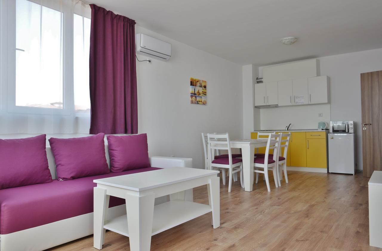 Apartcomplex Chateau Aheloj Kültér fotó