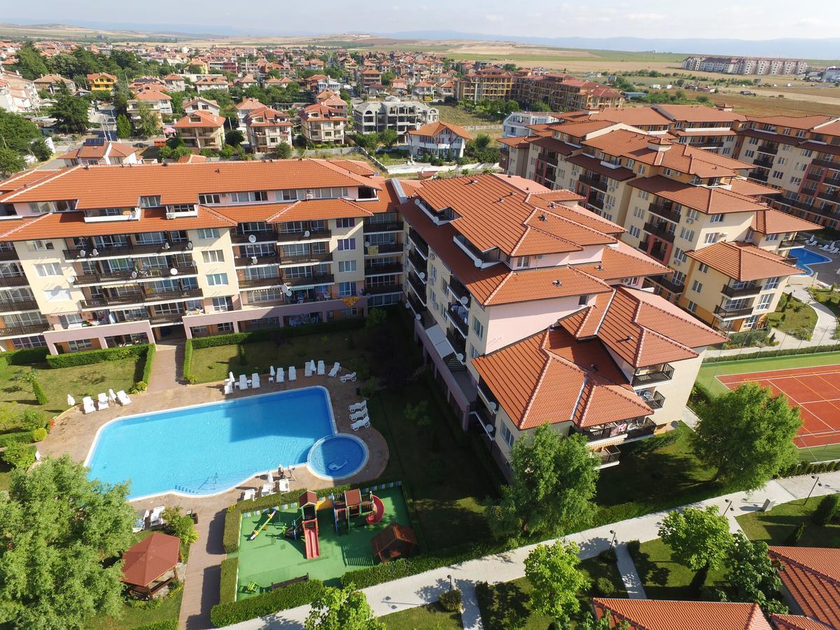 Apartcomplex Chateau Aheloj Kültér fotó
