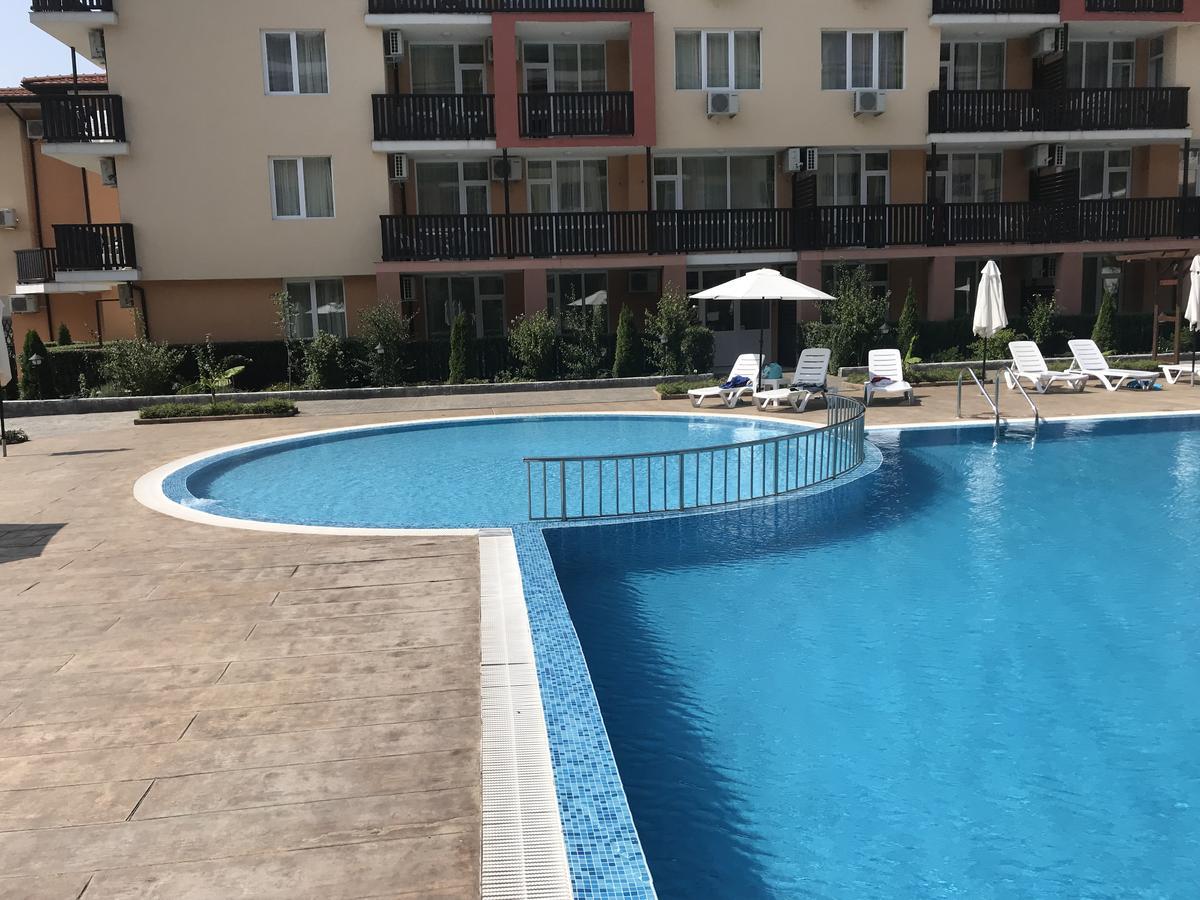 Apartcomplex Chateau Aheloj Kültér fotó