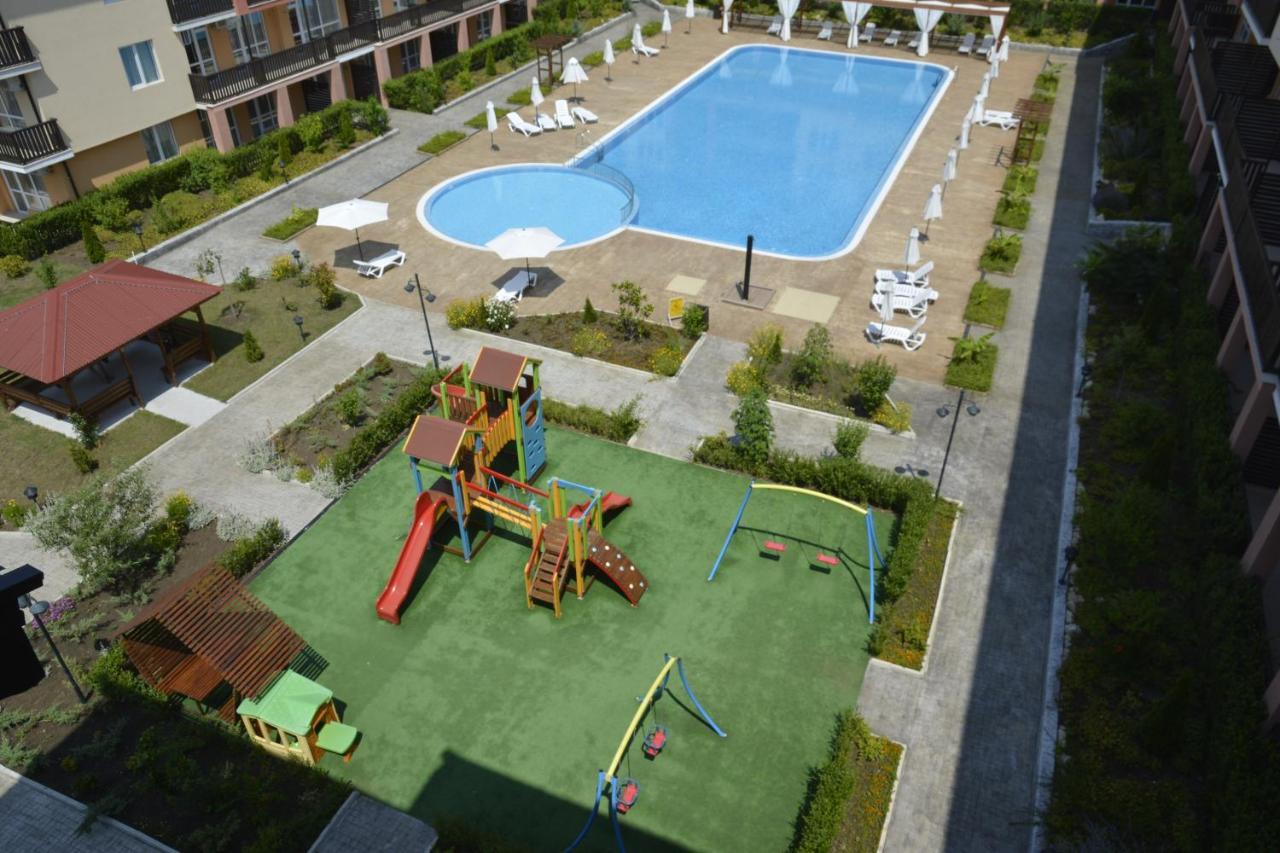 Apartcomplex Chateau Aheloj Kültér fotó