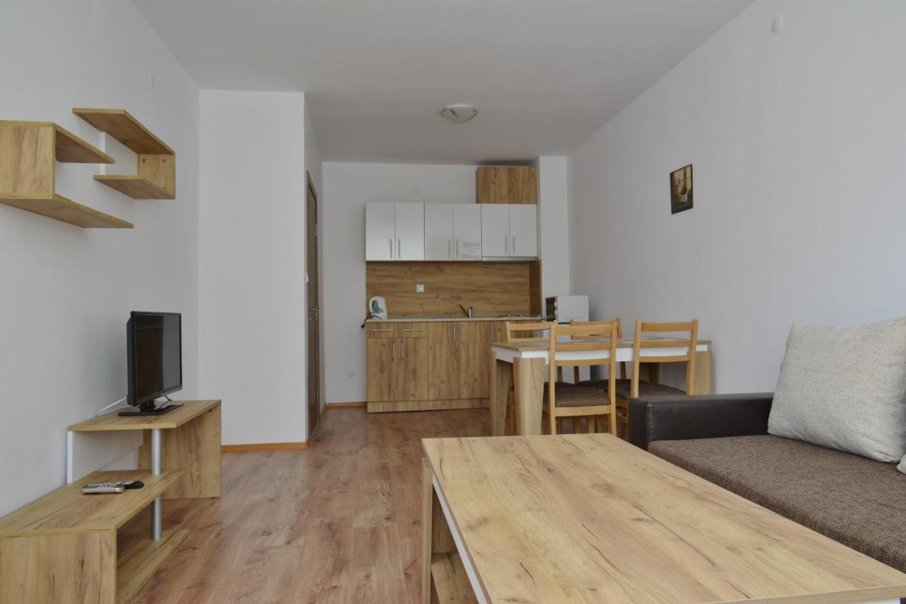 Apartcomplex Chateau Aheloj Kültér fotó